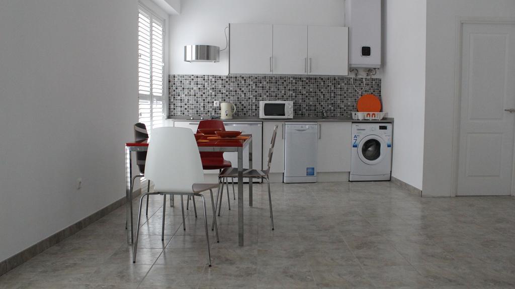Alfama Apartment With Balcony Lisbon Room photo
