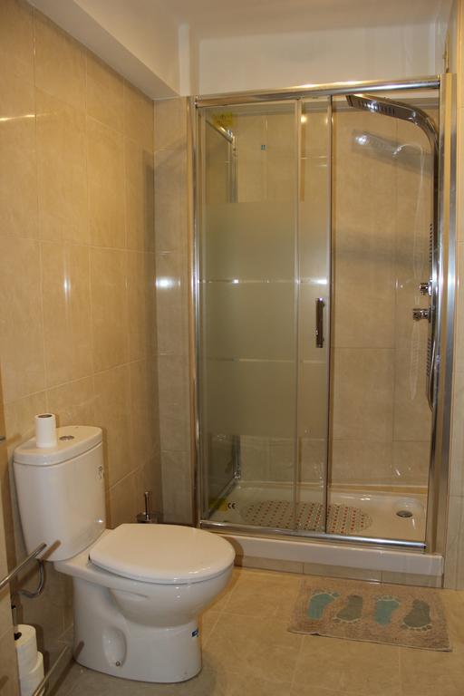 Alfama Apartment With Balcony Lisbon Room photo